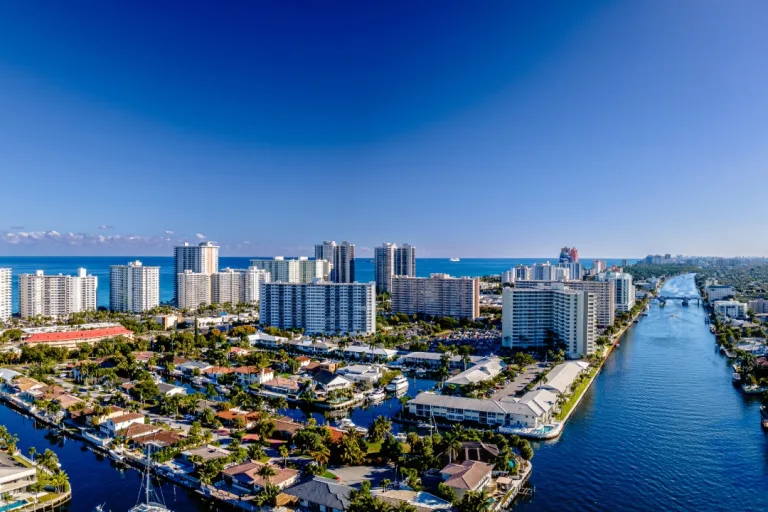 Fort Lauderdale aerial photo of intercostal