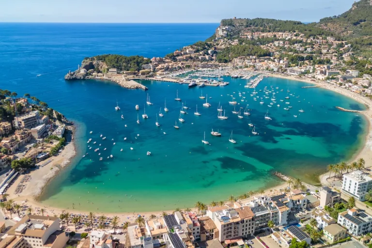 Aerial view of intercostal with boats in water